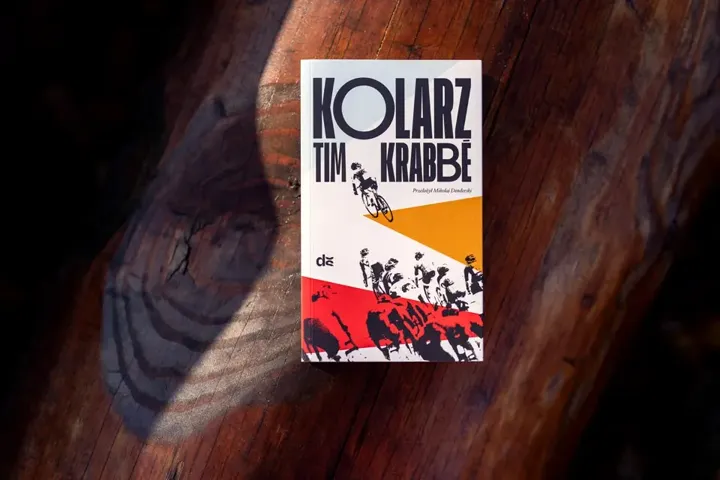 Książki Kolarz na drewnie